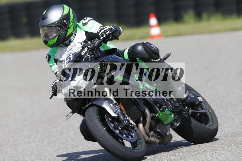 /Archiv-2025/09 22.04.2025 Cornu Master School ADR/rot-rouge/15